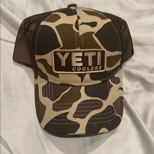 Yeti hat